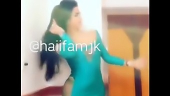 Transsexuelle Arabe Avec Un Gros Cul Hiffa En Action